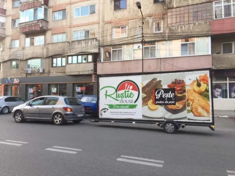 Remorca publicitara de inchiriat